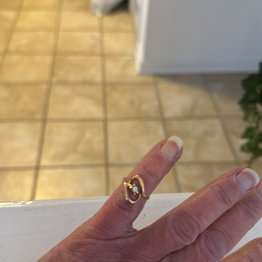 14kt yellow gold ring